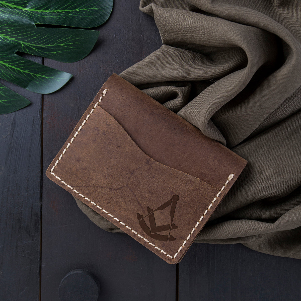 Past Master Blue Lodge Wallet - Brown Leather With Multiple Ccompartments - Bricks Masons