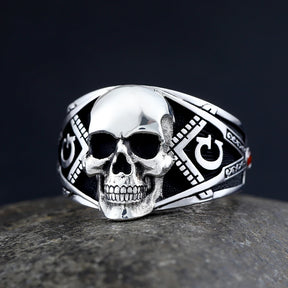 Anillo de la Logia Azul de Maestro Masón - Escuadra y Compás G con Calavera Antigua