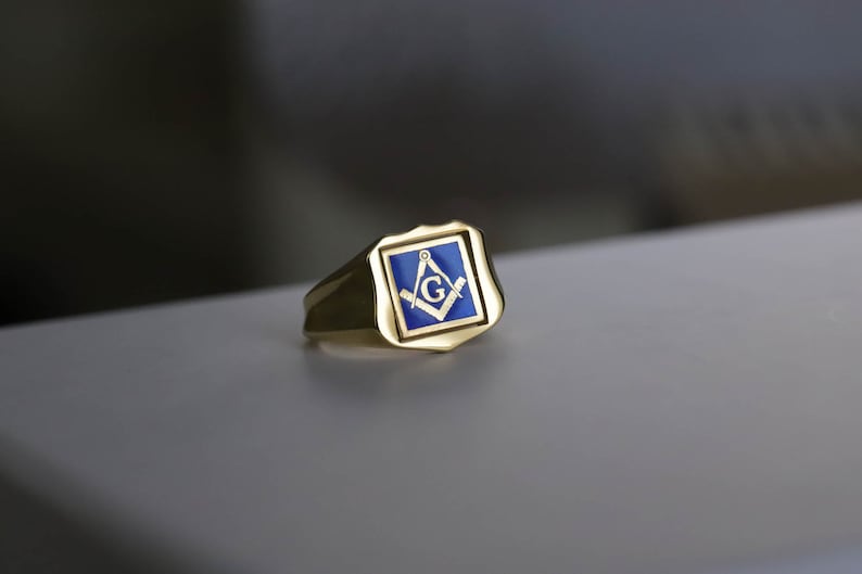 Master Mason Blue Lodge Ring - Solid Gold & Blue Enamel Swivel