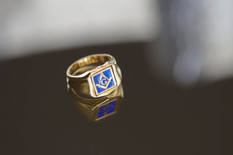 Master Mason Blue Lodge Ring - Solid Gold & Blue Enamel Swivel