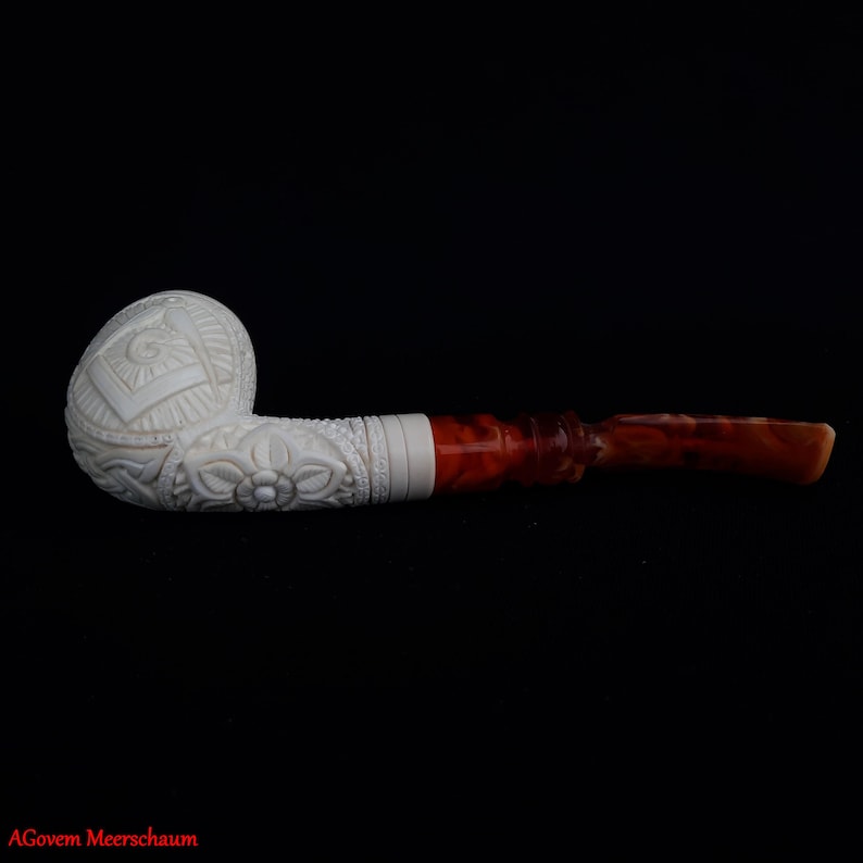 Master Mason Blue Lodge Meerschaum Pipe - Natural Bee wax Square & Compass G