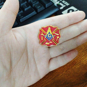 Knights Templar Lapel Pin - Fireman Fire Service First Responder - Bricks Masons