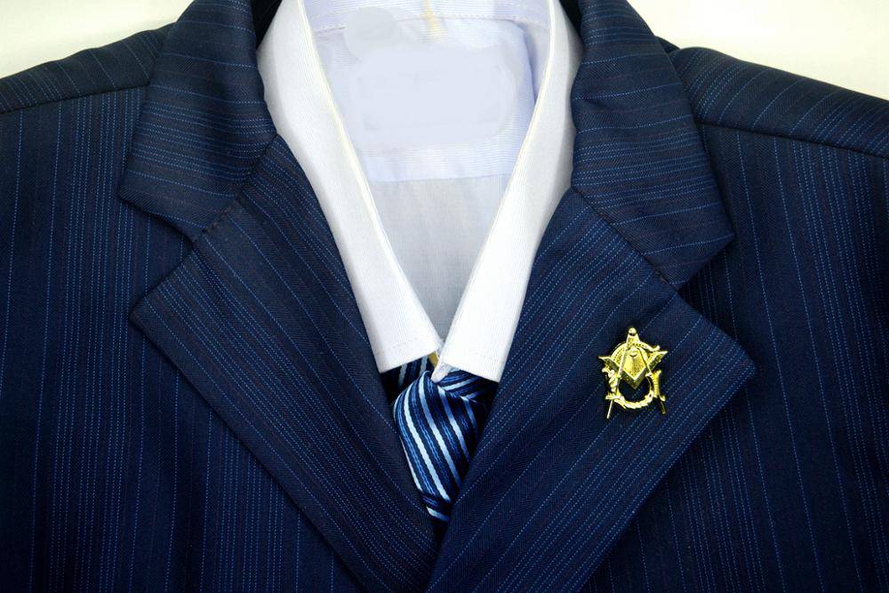 Master Mason Blue Lodge Lapel Pin - Gold - Bricks Masons
