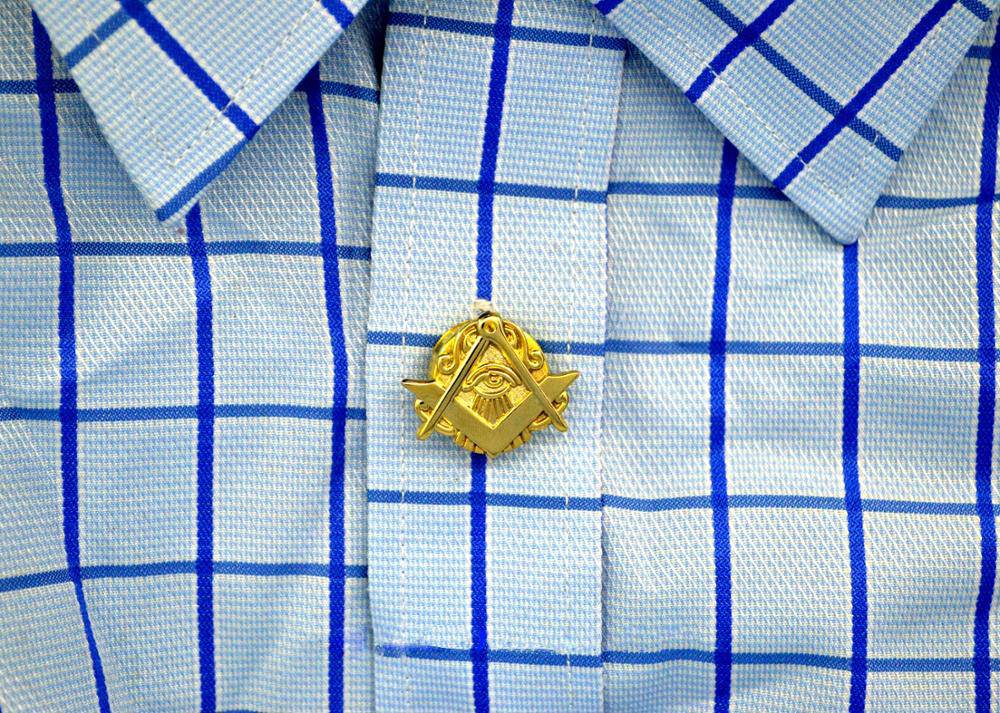 Master Mason Blue Lodge Button Cover - Gold