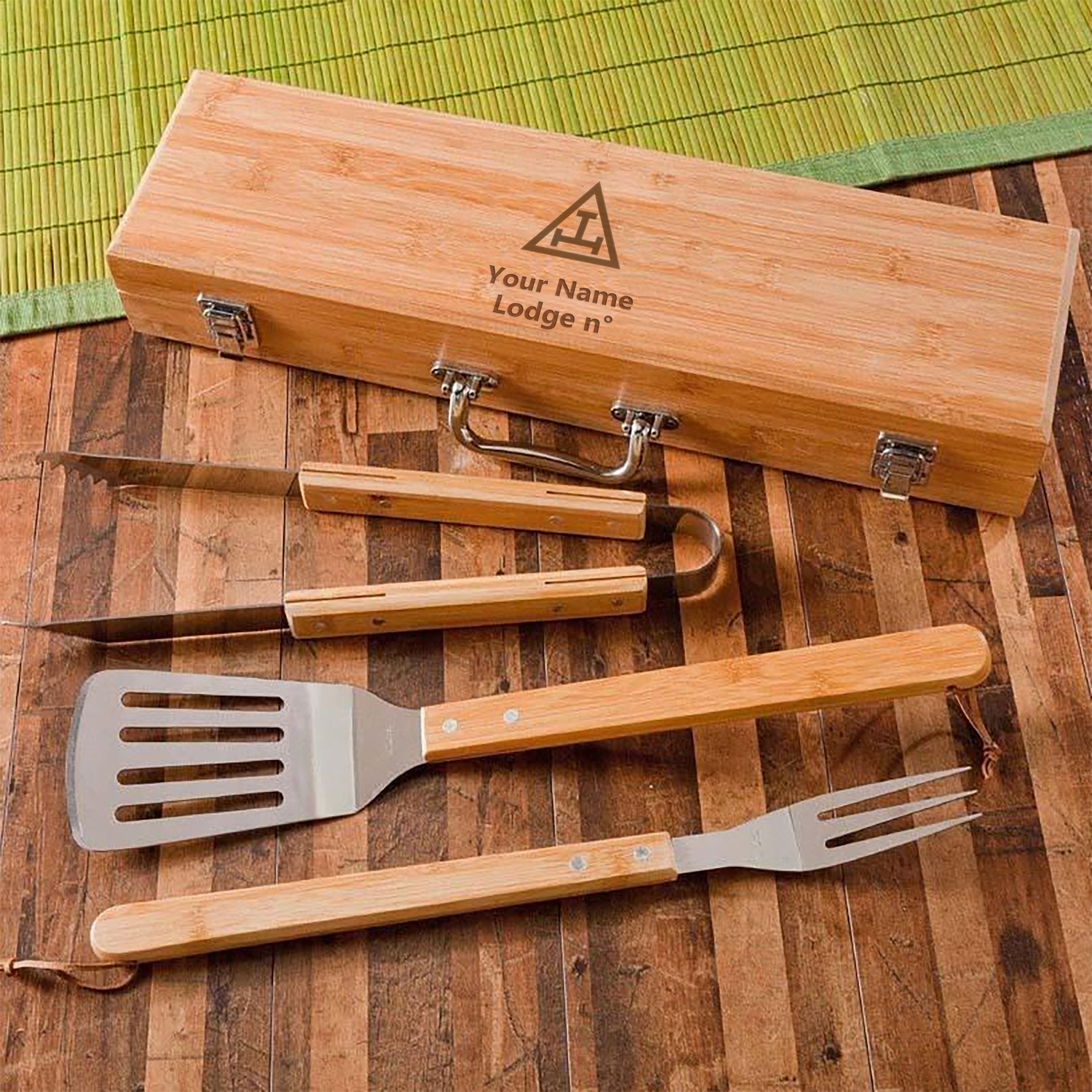 Royal Arch Chapter Grill Tool - BBQ Set & Bamboo Case - Bricks Masons